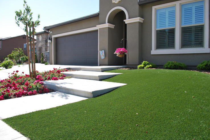 Embrace Sustainable Living in Kennewick with an Artificial Lawn