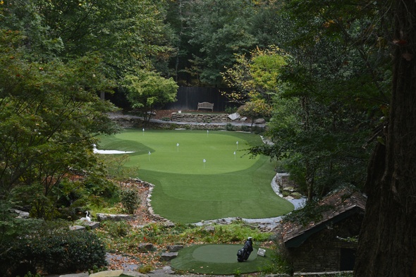 Kennewick Synthetic Putting Green amidst trees