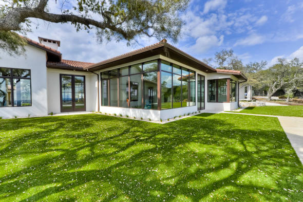 Kennewick artificial grass for residential lawns
