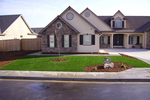Kennewick artificial grass landscaping